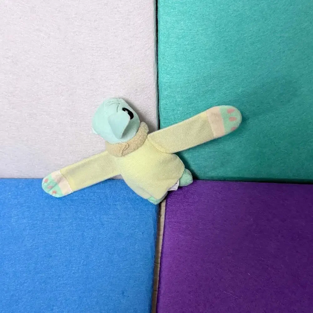 Star Wars The Mandalorian Grogu Plush Slap Bracelet